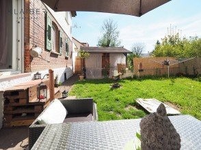 Hauptbild Schöne 4 Zimmer Wohnung mit Garage und Garten in sehr guter Lage !